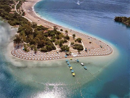 Ölüdeniz Beach by null