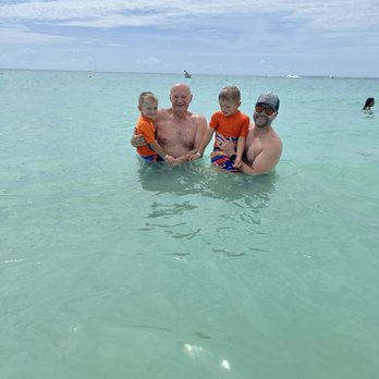 Dream Destination Travel - The water is amazing - Travel Agents Near Me Dream Destination Travel - The water is amazing - Travel Agents Near Me