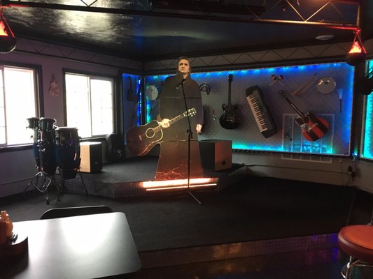 Samantha's Double Dam Bar AKA Ring Of Fire by null