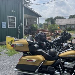 The Green Stop - What a hidden gem, chicken codon blue was incredible. If u blink you'll miss it. Very friendly. I as Arnold says " I'll be back