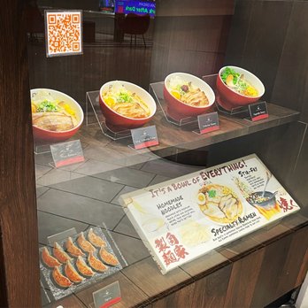 Pora Ramen - Black Tonkotsu ramen is pretty good! - Ramen Near Me - East Rutherford, New Jersey Pora Ramen - Black Tonkotsu ramen is pretty good! - Ramen Near Me - East Rutherford, New Jersey