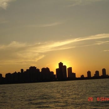 Chicago Boating Hub - sunset 2 - Boating Near Me - Chicago, Illinois