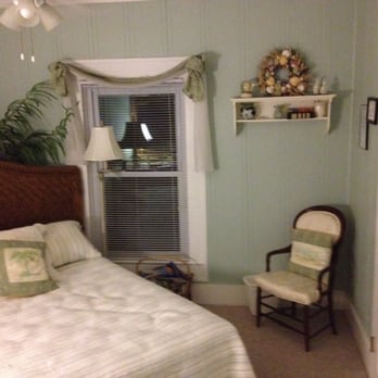 Old Carrabelle Hotel - The Magnolia Room - Hotels Near Me - Carrabelle, Florida Old Carrabelle Hotel - The Magnolia Room - Hotels Near Me - Carrabelle, Florida