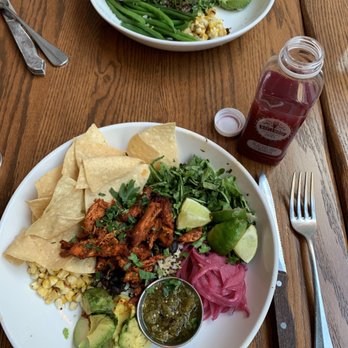 Maplewood Kitchen and Bar - Breakfast & Brunch Near Me - Cincinnati, Ohio