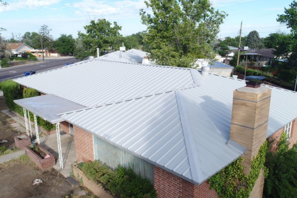 Slide of Franklin's Elite Roofers Company