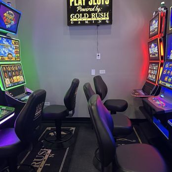 Papa Saverio's Pizzeria - Some of the video gambling machines in separate room. - Pizza Near Me - Huntley, Illinois Papa Saverio's Pizzeria - Some of the video gambling machines in separate room. - Pizza Near Me - Huntley, Illinois