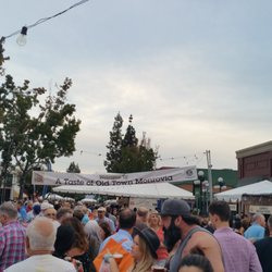 A Taste of Old Town Monrovia - It looks crowded, but the lines were super reasonable.