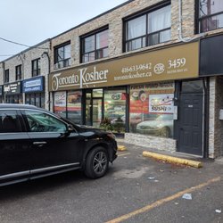 Toronto Kosher - Outside from the parking lot. December 2019