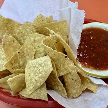 Burrolandia Mexican Grill - Free chips and salsa when you dine in - Mexican Near Me - Lancaster, California