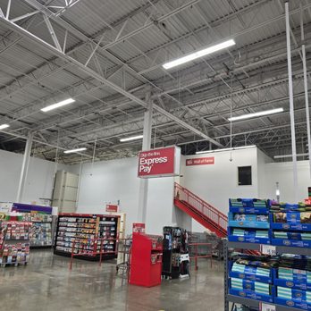 BJ's Wholesale Club - Wholesale Stores Near Me - Capitol Heights, Maryland