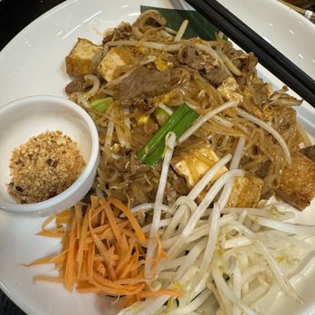 Chaa Roen Pohn - Pad Thai - Laotian Near Me - San Francisco, California Chaa Roen Pohn - Pad Thai - Laotian Near Me - San Francisco, California