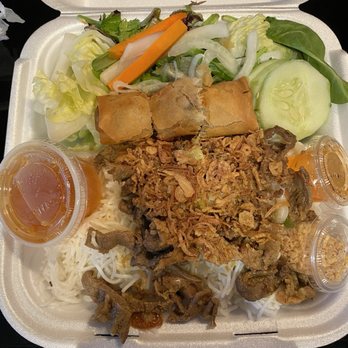BaoBao Kitchen - Vermicelli Beef & Egg Roll HB - Vietnamese Near Me - Greensboro, North Carolina