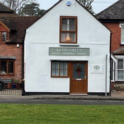 Specialist Health & Beauty Clinic