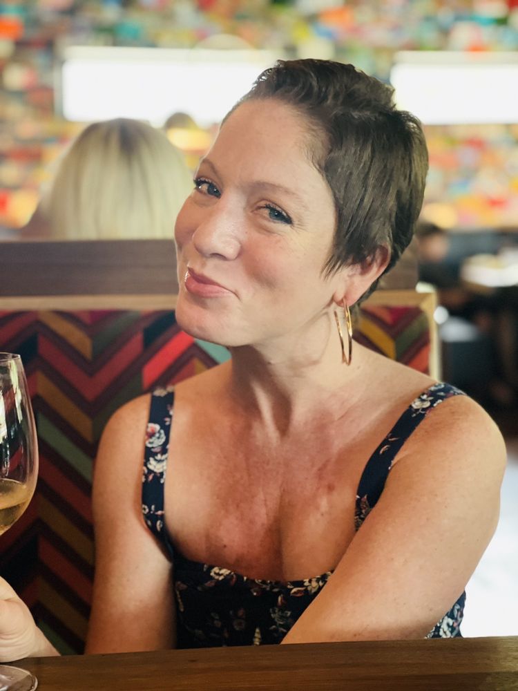 Maria's Hair Designer Logo