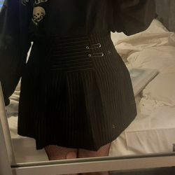 Retro - (also a wide range if sizes 33)