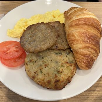 la Madeleine - Country French Breakfast - Bakeries Near Me - Conroe, Texas