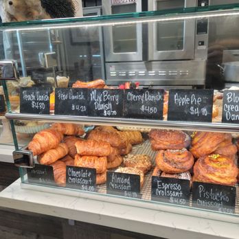 Le Hérisson - Cafes Near Me - Simi Valley, California