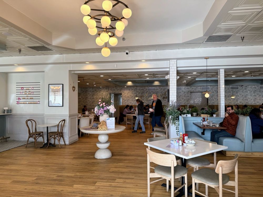 Lake St Cafe - Addison