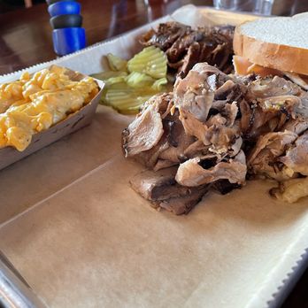 Woodyard Bar-B-Que - Barbeque Near Me - Kansas City, Kansas