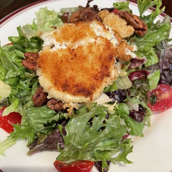Mike's American - Warm Goat Cheese & Spiced Pecan Salad - American Near Me - Springfield, Virginia