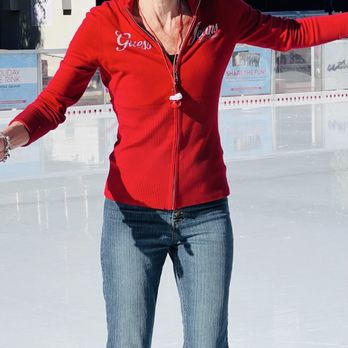Holiday Ice Rink - Skating Rinks Near Me - Los Angeles, California Holiday Ice Rink - Skating Rinks Near Me - Los Angeles, California