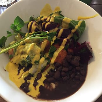 Oakhurst Café - This is the Irish cut oatmeal. These ingredients shouldn't work but it does. It does very well. - Breakfast & Brunch Near Me - Charlottesville, Virginia