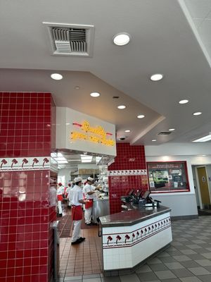 In-N-Out Burger by null