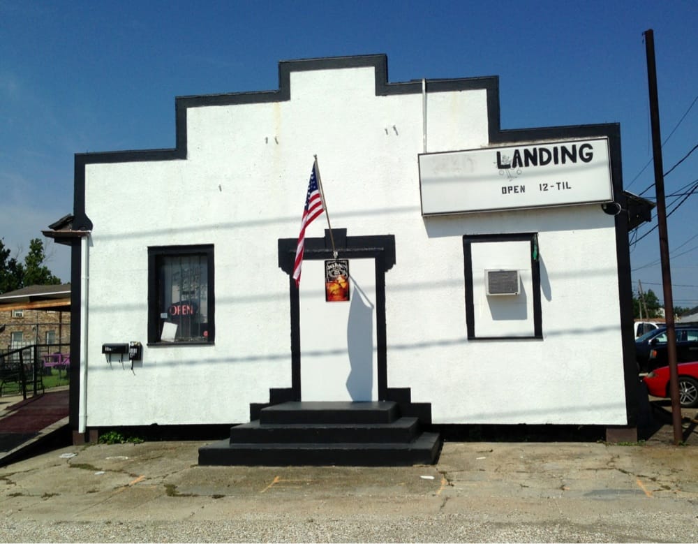 LANDING LOUNGE Updated May 2024 500 Destrehan Ave, Harvey