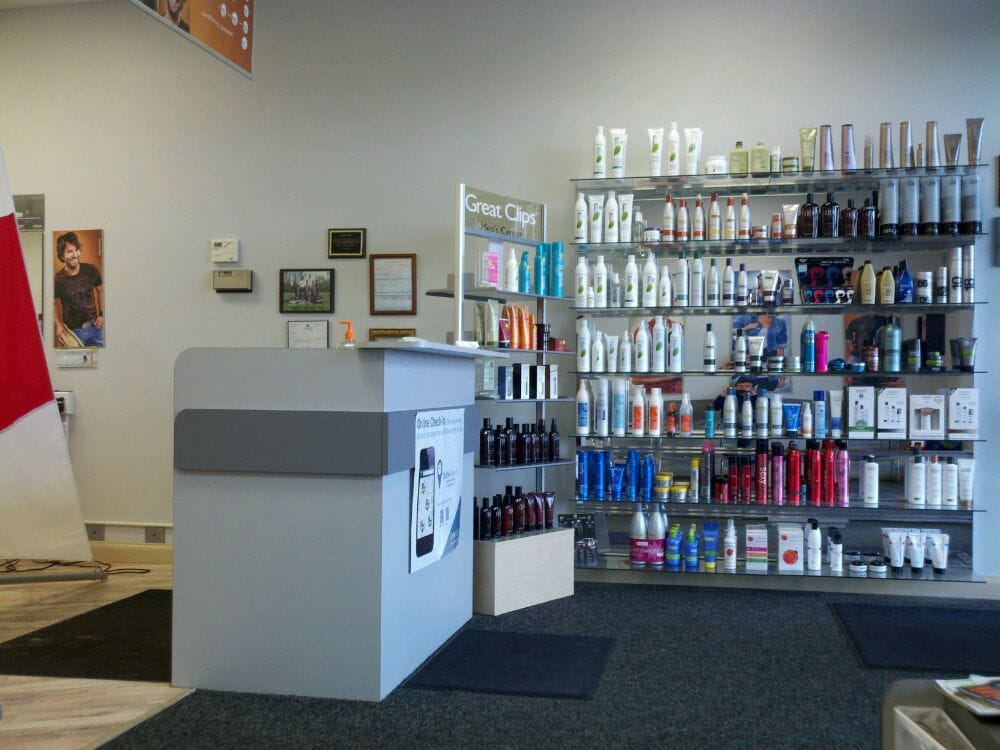 GREAT CLIPS Updated September 2024 8144 Guide Meridian Rd, Lynden