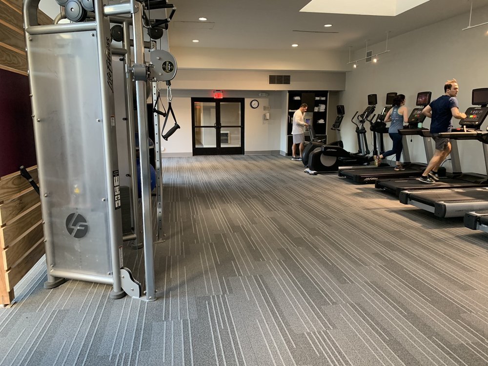 COURTYARD BY MARRIOTT PHILADELPHIA DEVON/VILLANOVA 23 Photos & 20