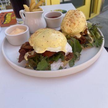 Flipper’s - Eggs Benedict with a side of fries - Pancakes Near Me - New York, New York Flipper’s - Eggs Benedict with a side of fries - Pancakes Near Me - New York, New York