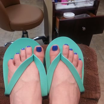 Looking Good Salon & Spas - Great pedi. Nice long massage too :) - Hair Salons Near Me - Davis, California Looking Good Salon & Spas - Great pedi. Nice long massage too :) - Hair Salons Near Me - Davis, California
