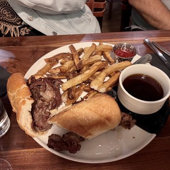River & Fort - French dip - Bars Near Me - SAINT AUGUSTINE, Florida
