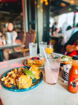 Mission Valley Breakfast Company by null