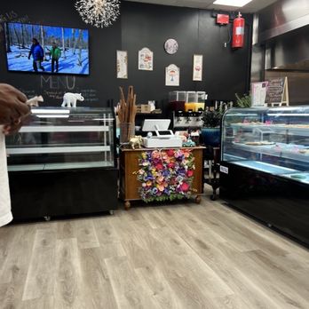 La Dolcekca Bakery Cafe - Bakeries Near Me - Charlotte, North Carolina