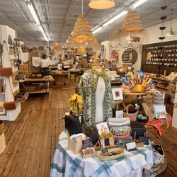 Fair and Square Imports - Inside entrance