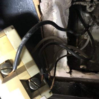 ASL Electric - Previous GFCI Outlet - Electricians Near Me - Lake Forest, California
