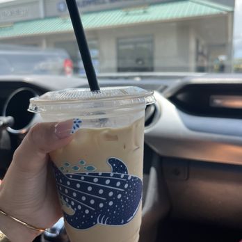 Maui Coffee Roasters - pistachio coconut latte - Coffee Roasteries Near Me - Kahului, Hawaii