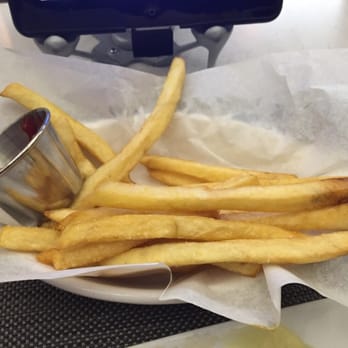 Bisoux Market - Disappointing French fries - Gelato Near Me - New York, New York