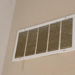 Rent Werx - This is the main air intake for the house.  Although I know that it is difficult to clean, we did so...taking 4+ hours in the process.