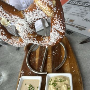 Square Grouper - Islamorada - Giant Soft Pretzel with Maple Dijon and Beer Cheese - Seafood Near Me - Islamorada, Florida