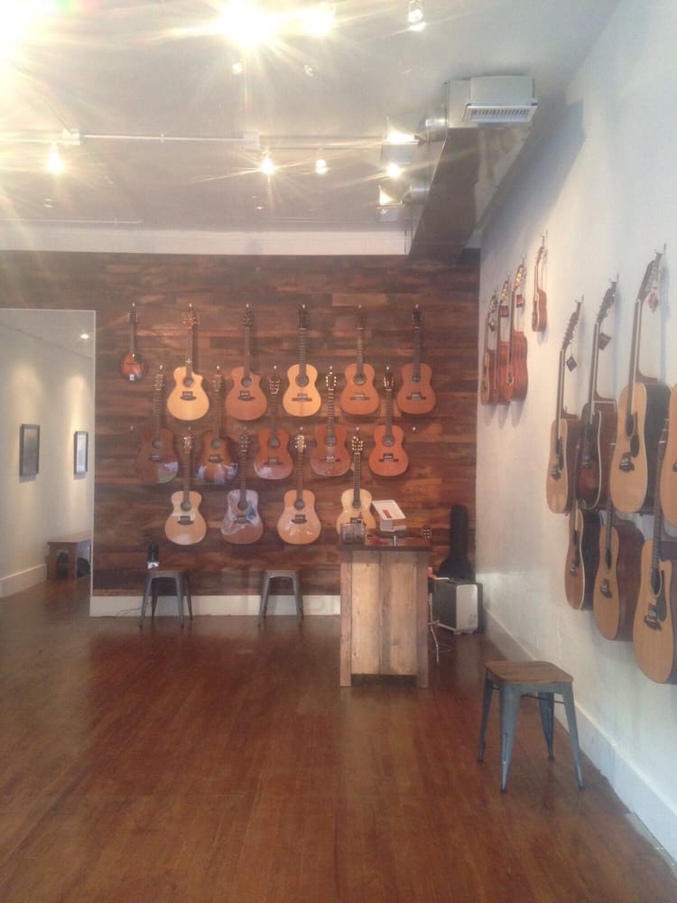 BROOKSIDE GUITARS Updated July 2024 6217 Oak St, Kansas City