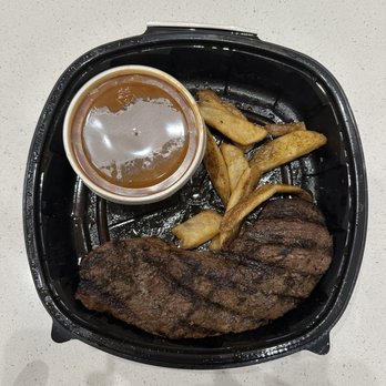 Texas Roadhouse - 16 oz sirloin dinner with chili and fries. What fries?!?!? - Steakhouses Near Me - Prosper, Texas Texas Roadhouse - 16 oz sirloin dinner with chili and fries. What fries?!?!? - Steakhouses Near Me - Prosper, Texas