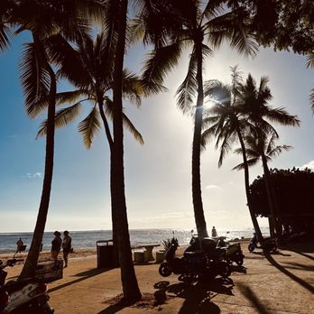 Waikiki Beach - Waikiki Beach - Beaches Near Me