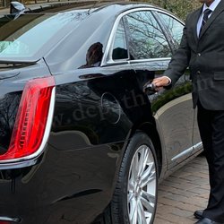 DC Path Transportation Services - Washington DC Private Town Car Chauffeur And Limo Service. We offer Point to point, airport transfer, hourly transportation in Washington DC