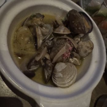 Mrs Fish - Clams - Cocktail Bars Near Me - Los Angeles, California