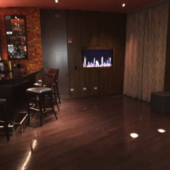 CityGate Grille - TV fireplace - American Near Me - Naperville, Illinois CityGate Grille - TV fireplace - American Near Me - Naperville, Illinois