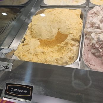 Cold Stone Creamery - Ice Cream & Frozen Yogurt Near Me - Howard Beach, New York