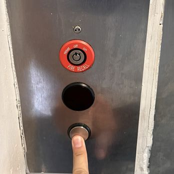 Sola - Elevator doesn't even work - Apartments Near Me - South Gate, California Sola - Elevator doesn't even work - Apartments Near Me - South Gate, California