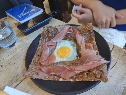 Breizh Café Abbesses | La Crêpe Autrement by null